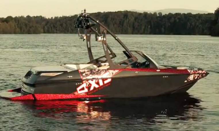wakeboarding boat